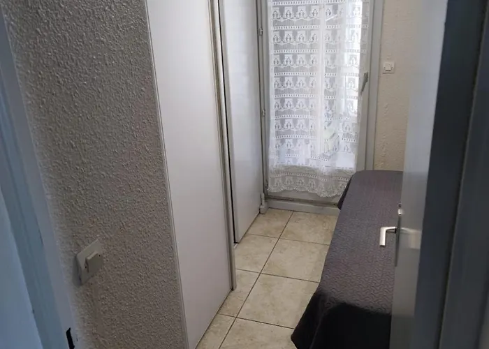 Hébergement de vacances Les Jardins D Ete Maison Climatisée Dans Résidence Avec Piscine - 3 - Parking - Wifi *