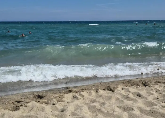 Hébergement de vacances Les Jardins D Ete Maison Climatisée Dans Résidence Avec Piscine - 3 - Parking - Wifi